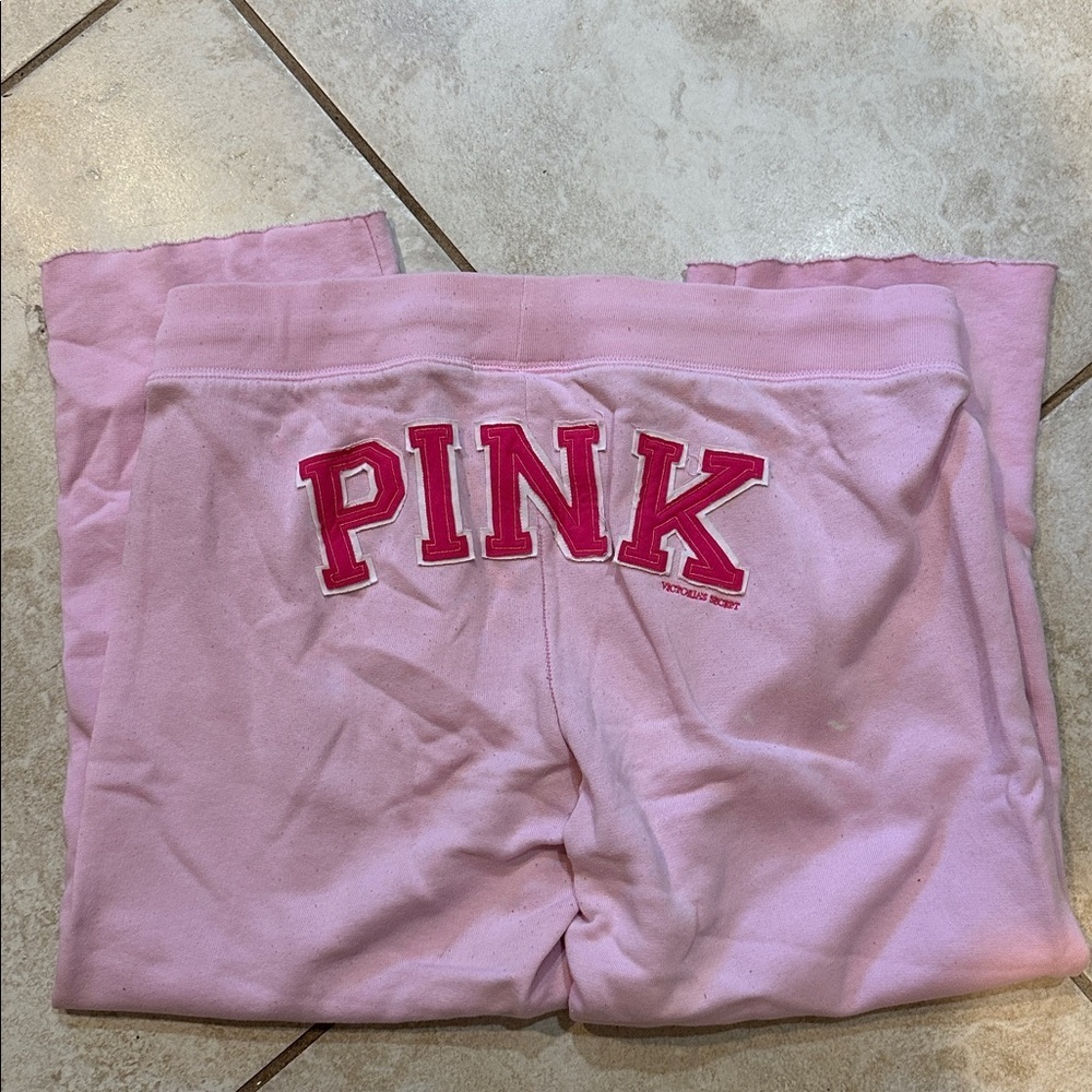 Pink Victoria's Secret Y2K Low Rise Cut Off Sweatpants M Butt Logo Capri
